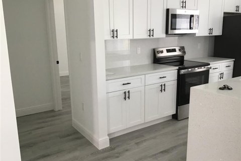 Casa en alquiler en Ocala, Florida, 4 dormitorios, 175.4 m2 № 1880829 - foto 5