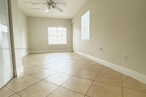 Villa ou maison à louer à Miami, Floride: 4 chambres, 131.64 m2 № 1974681 - photo 28