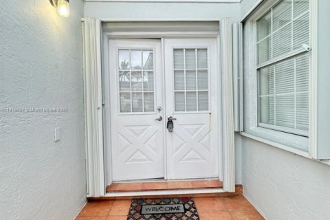 Villa ou maison à louer à Miami, Floride: 4 chambres, 131.64 m2 № 1974681 - photo 26