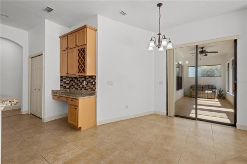 House in Odessa, Florida 4 bedrooms, 274.25 sq.m. № 2157781 - photo 16