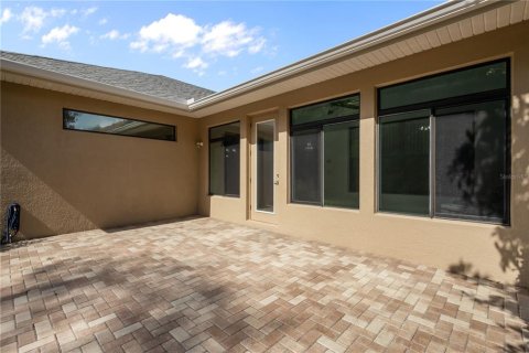 House in Odessa, Florida 4 bedrooms, 274.25 sq.m. № 2157781 - photo 27
