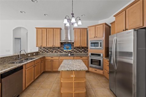 House in Odessa, Florida 4 bedrooms, 274.25 sq.m. № 2157781 - photo 17