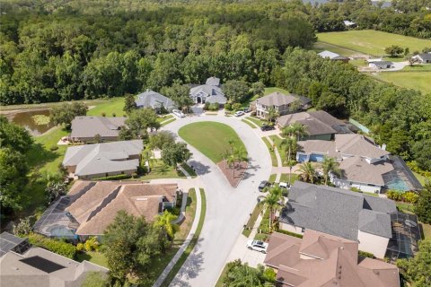 House in Odessa, Florida 4 bedrooms, 274.25 sq.m. № 2157781 - photo 10