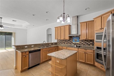 House in Odessa, Florida 4 bedrooms, 274.25 sq.m. № 2157781 - photo 15