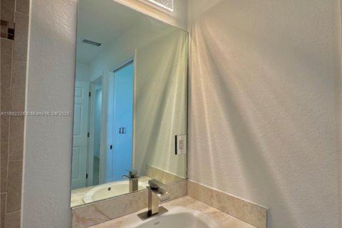 Villa ou maison à louer à Lehigh Acres, Floride: 4 chambres, 159.05 m2 № 1929630 - photo 13