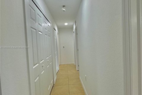 Villa ou maison à louer à Lehigh Acres, Floride: 4 chambres, 159.05 m2 № 1929630 - photo 26