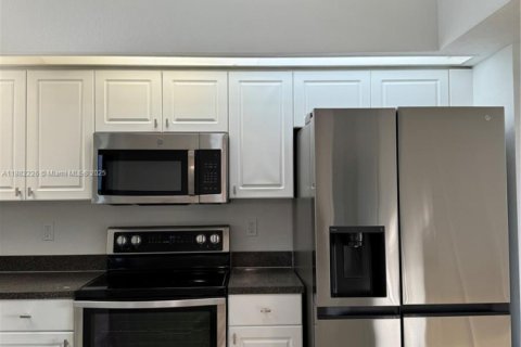 Villa ou maison à louer à Lehigh Acres, Floride: 4 chambres, 159.05 m2 № 1929630 - photo 15