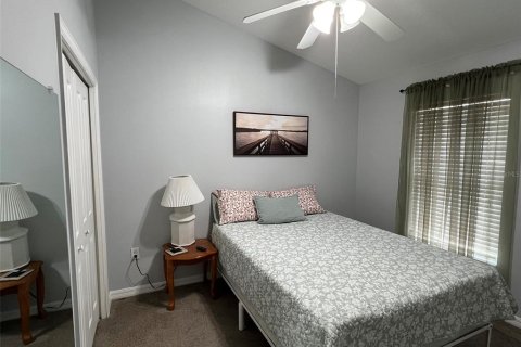 House in Kissimmee, Florida 4 bedrooms, 204.2 sq.m. № 1906135 - photo 17