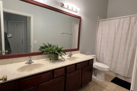 House in Kissimmee, Florida 4 bedrooms, 204.2 sq.m. № 1906135 - photo 16