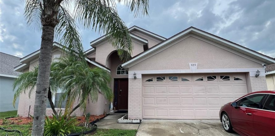 Casa en Kissimmee, Florida 4 dormitorios, 204.2 m2 № 1906135