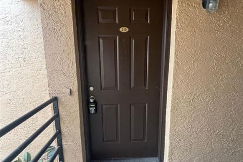 Apartment in Orlando, Florida 2 bedrooms, 86.77 sq.m. № 1906888 - photo 1