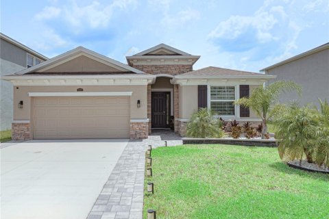 Villa ou maison à vendre à Wesley Chapel, Floride: 4 chambres, 189.99 m2 № 1854627 - photo 1