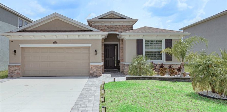 Villa ou maison à Wesley Chapel, Floride 4 chambres, 189.99 m2 № 1854627