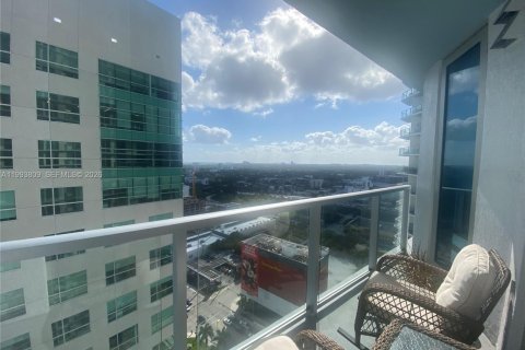 Condominio en alquiler en Miami, Florida, 1 dormitorio, 77.29 m2 № 2055502 - foto 11