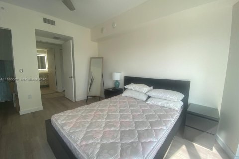 Condominio en alquiler en Miami, Florida, 1 dormitorio, 77.29 m2 № 2055502 - foto 5