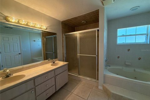 House in Ocala, Florida 3 bedrooms, 195.37 sq.m. № 2403708 - photo 11
