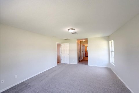 House in Ocala, Florida 3 bedrooms, 195.37 sq.m. № 2403708 - photo 8