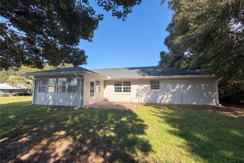 House in Ocala, Florida 3 bedrooms, 195.37 sq.m. № 2403708 - photo 16