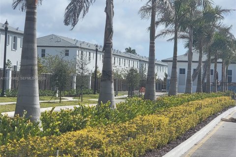 Terrain à vendre à Homestead, Floride № 2040173 - photo 19