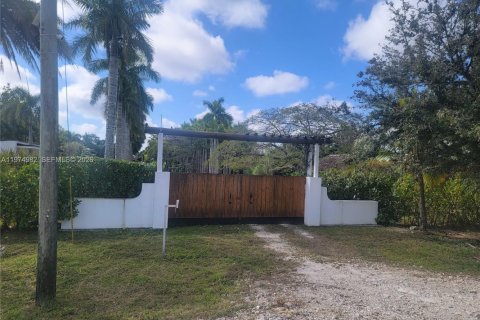 Terrain à vendre à Homestead, Floride № 2040173 - photo 14