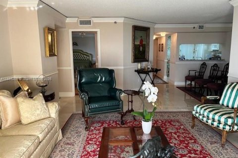 Condominio en alquiler en Miami Beach, Florida, 2 dormitorios, 126.35 m2 № 1931364 - foto 19