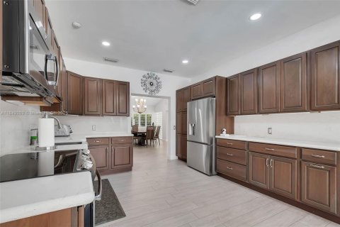 Casa en venta en Pinecrest, Florida, 4 dormitorios, 319.96 m2 № 1857142 - foto 7