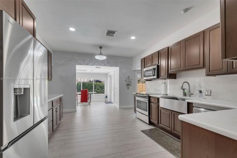Casa en venta en Pinecrest, Florida, 4 dormitorios, 319.96 m2 № 1857142 - foto 8