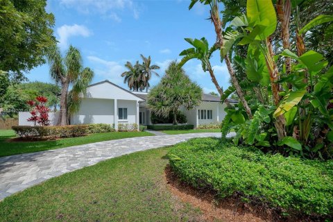 Casa en venta en Pinecrest, Florida, 4 dormitorios, 319.96 m2 № 1857142 - foto 1