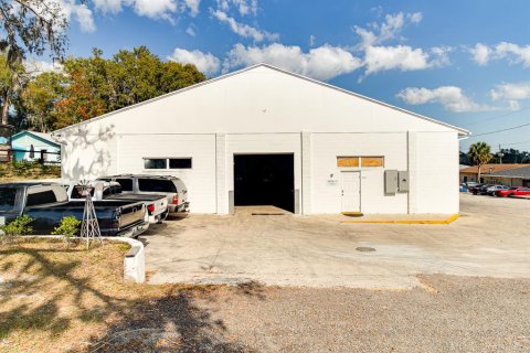 Commercial property in Orange City, Florida № 1525691 - photo 3