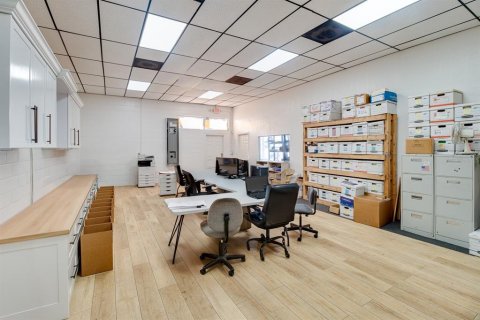 Commercial property in Orange City, Florida № 1525691 - photo 21
