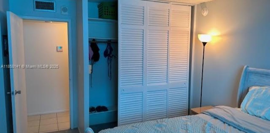 Condo à Hallandale Beach, Floride, 1 chambre № 1882452