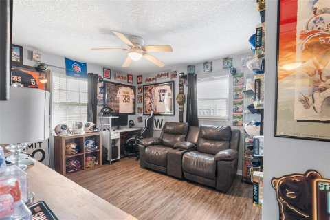 House in Winter Haven, Florida 4 bedrooms, 176.42 sq.m. № 1865856 - photo 29