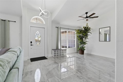 Casa en venta en Cape Coral, Florida, 4 dormitorios, 208.29 m2 № 2233593 - foto 9