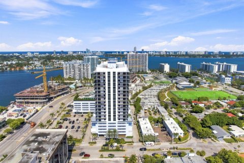 Condo in North Bay Village, Florida, 2 bedrooms  № 2311747 - photo 29