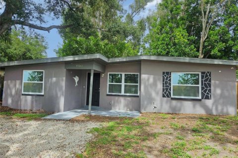 House in Clearwater, Florida 3 bedrooms, 104.61 sq.m. № 2236324
