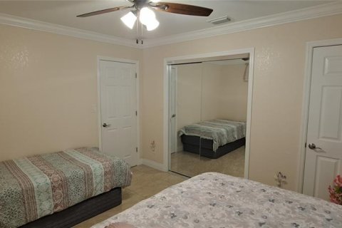Casa en venta en Saint Petersburg, Florida, 5 dormitorios, 220.92 m2 № 2150446 - foto 18