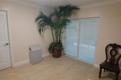 Casa en venta en Saint Petersburg, Florida, 5 dormitorios, 220.92 m2 № 2150446 - foto 16