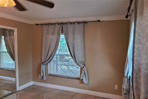 Casa en venta en Saint Petersburg, Florida, 5 dormitorios, 220.92 m2 № 2150446 - foto 10