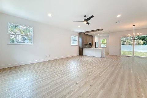 Casa en venta en Safety Harbor, Florida, 3 dormitorios, 171.78 m2 № 1855456 - foto 11