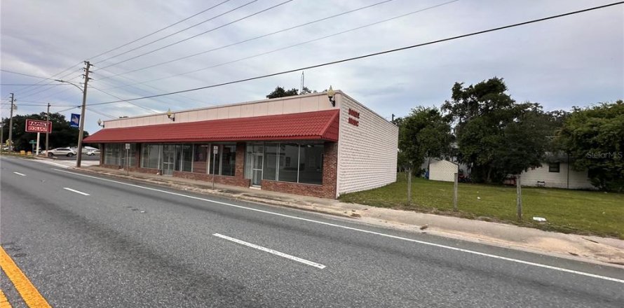Immobilier commercial à Wildwood, Floride 431.62 m2 № 1276524
