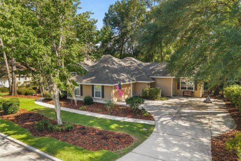 Casa en venta en Gainesville, Florida, 4 dormitorios, 278.43 m2 № 2131498 - foto 2