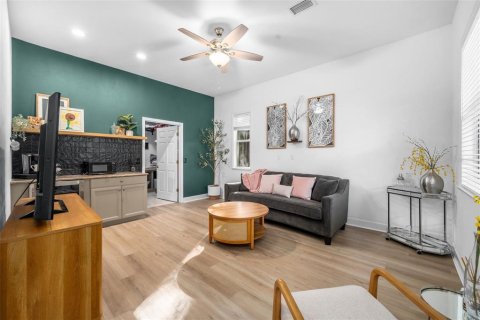Casa en venta en Gainesville, Florida, 4 dormitorios, 278.43 m2 № 2131498 - foto 25