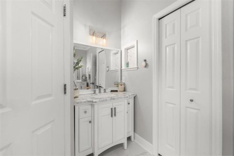 Casa en venta en Gainesville, Florida, 4 dormitorios, 278.43 m2 № 2131498 - foto 17