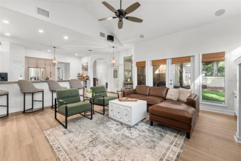 Casa en venta en Gainesville, Florida, 4 dormitorios, 278.43 m2 № 2131498 - foto 9