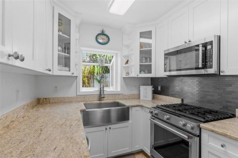 Casa en venta en Saint Petersburg, Florida, 2 dormitorios, 84.36 m2 № 1905895 - foto 28