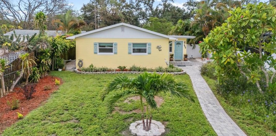 Casa en Saint Petersburg, Florida 2 dormitorios, 84.36 m2 № 1905895