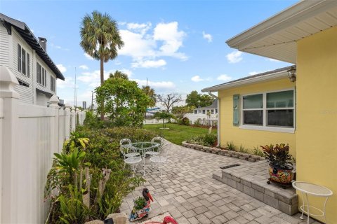 Casa en venta en Saint Petersburg, Florida, 2 dormitorios, 84.36 m2 № 1905895 - foto 10