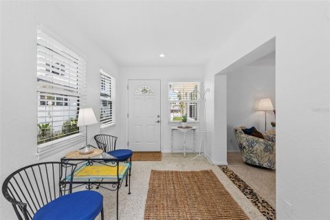Casa en venta en Saint Petersburg, Florida, 2 dormitorios, 84.36 m2 № 1905895 - foto 14