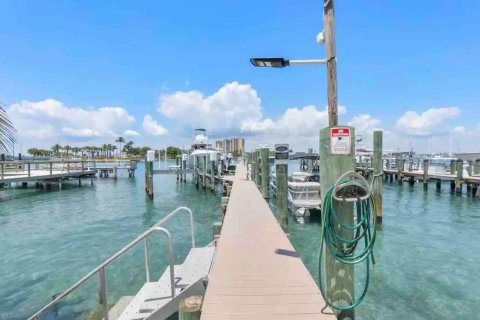 Condominio en alquiler en Riviera Beach, Florida, 3 dormitorios, 154.22 m2 № 888501 - foto 1