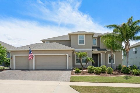 House in Clermont, Florida 4 bedrooms, 359.53 sq.m. № 2106534